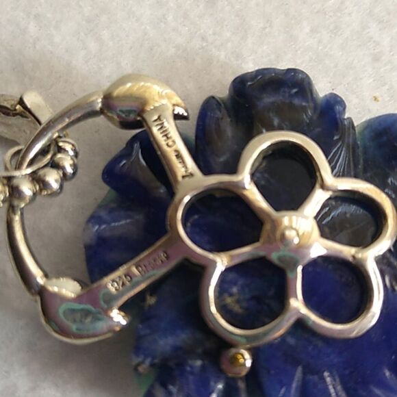 Margaret Thurman's Echo of the Dreamer Floral Enhancer Pendant - Picture 9 of 9